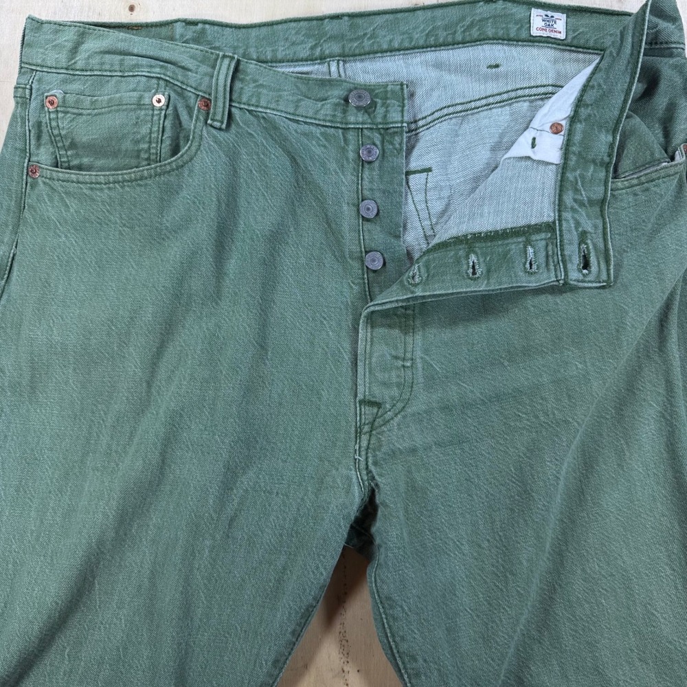 Levis 501 Mens 40x32 White Oak Cone Denim Jeans Green Button Fly Made Mexico - Picture 4 of 6